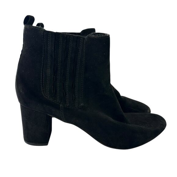 Black Faux Suede Ankle Boots Heeled Forever 21 Size 9 Round Toe Pull On - Picture 1 of 7